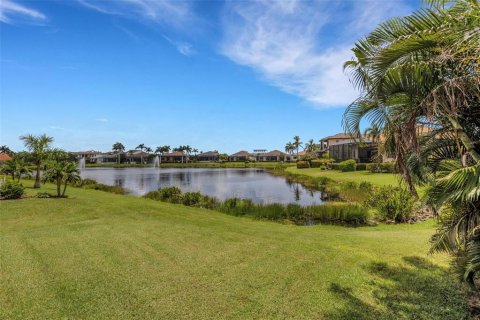 Casa en venta en Bradenton, Florida, 5 dormitorios, 339.46 m2 № 2099412 - foto 13