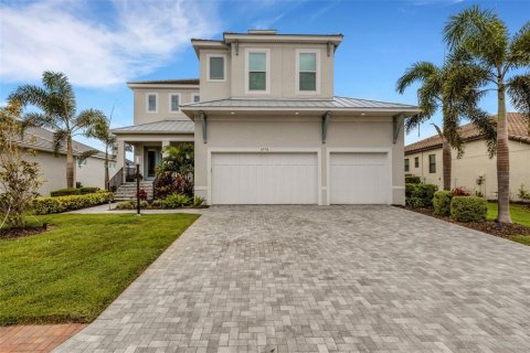 Casa en Bradenton, Florida 5 dormitorios, 339.46 m2 № 2099412