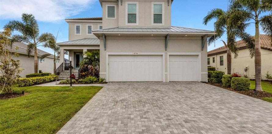 Casa en Bradenton, Florida 5 dormitorios, 339.46 m2 № 2099412