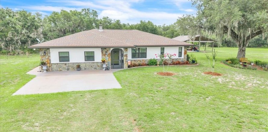 House in Arcadia, Florida 3 bedrooms, 156.08 sq.m. № 2091734