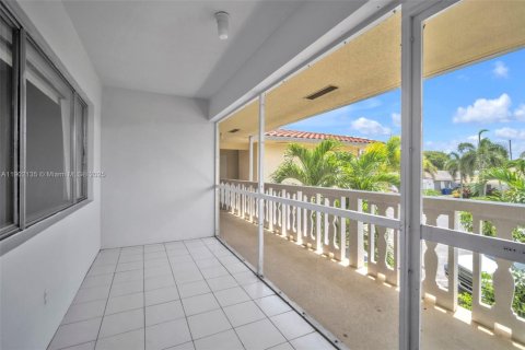 House in Fort Lauderdale, Florida 1 bedroom, 64.1 sq.m. № 1953537 - photo 14