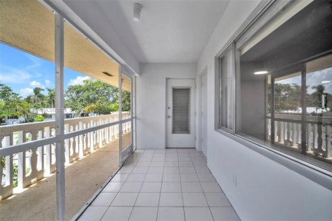 House in Fort Lauderdale, Florida 1 bedroom, 64.1 sq.m. № 1953537 - photo 15