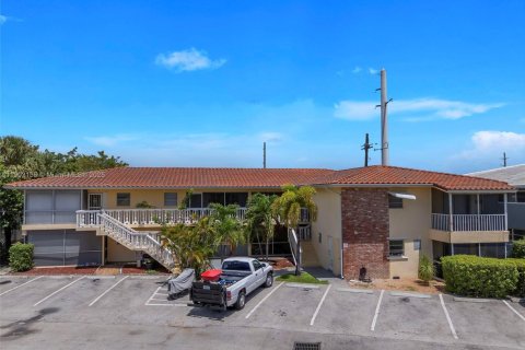 House in Fort Lauderdale, Florida 1 bedroom, 64.1 sq.m. № 1953537 - photo 11