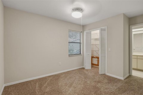 Condo in Lakeland, Florida, 4 bedrooms № 2386079 - photo 19
