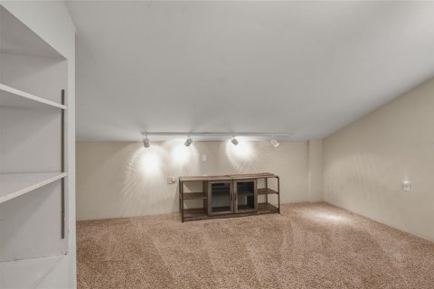 Condo in Lakeland, Florida, 4 bedrooms № 2386079 - photo 21