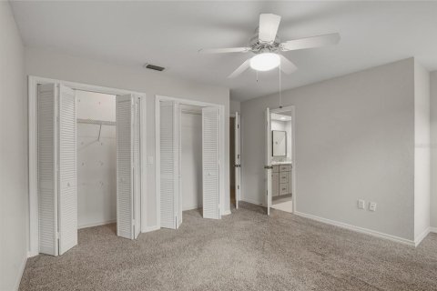 Condo in Lakeland, Florida, 4 bedrooms № 2386079 - photo 18