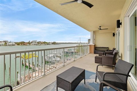 Condo in Clearwater, Florida, 3 bedrooms  № 1899716 - photo 4