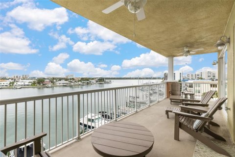 Condo in Clearwater, Florida, 3 bedrooms  № 1899716 - photo 5