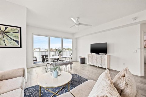 Condo in Clearwater, Florida, 3 bedrooms  № 1899716 - photo 10