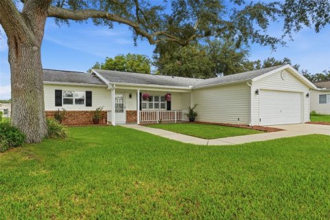 House in Summerfield, Florida 2 bedrooms, 120.4 sq.m. № 2330992