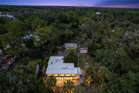 House in Tarpon Springs, Florida 5 bedrooms, 193.7 sq.m. № 2233557 - photo 4