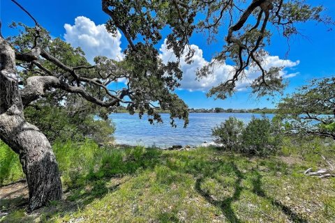 House in Tarpon Springs, Florida 5 bedrooms, 193.7 sq.m. № 2233557 - photo 12