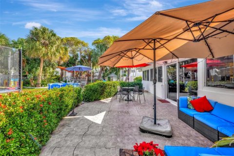 House in Fort Lauderdale, Florida 3 bedrooms, 182 sq.m. № 1814882 - photo 28