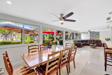 House in Fort Lauderdale, Florida 3 bedrooms, 182 sq.m. № 1814882 - photo 6