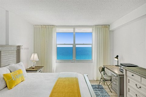 Condominio en alquiler en Hollywood, Florida, 1 dormitorio, 69.21 m2 № 2006748 - foto 7