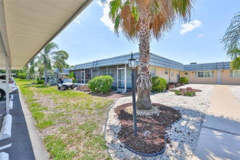 Condo à Sun City Center, Floride, 2 chambres № 2103707