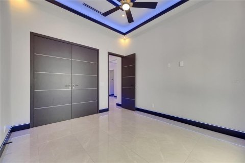 Casa en venta en Apollo Beach, Florida, 4 dormitorios, 198.72 m2 № 1754441 - foto 12