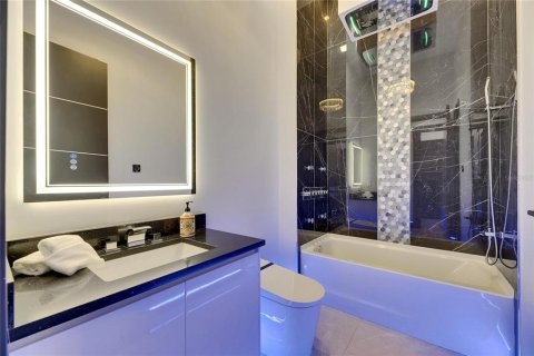 Casa en venta en Apollo Beach, Florida, 4 dormitorios, 198.72 m2 № 1754441 - foto 19
