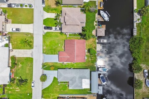 Купить виллу или дом в Гудзон, Флорида 6 комнат, 135.82м2, № 1883038 - фото 30