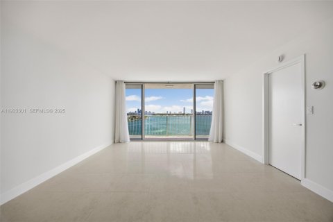Condominio en venta en North Bay Village, Florida, 2 dormitorios, 95.69 m2 № 1992273 - foto 9