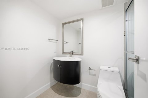 Condominio en venta en North Bay Village, Florida, 2 dormitorios, 95.69 m2 № 1992273 - foto 21