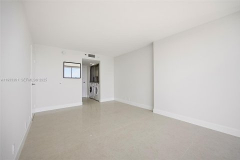 Condominio en venta en North Bay Village, Florida, 2 dormitorios, 95.69 m2 № 1992273 - foto 19