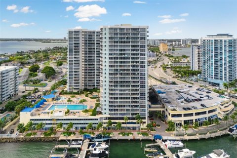 Condominio en venta en North Bay Village, Florida, 2 dormitorios, 95.69 m2 № 1992273 - foto 27
