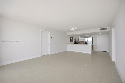 Condominio en venta en North Bay Village, Florida, 2 dormitorios, 95.69 m2 № 1992273 - foto 8