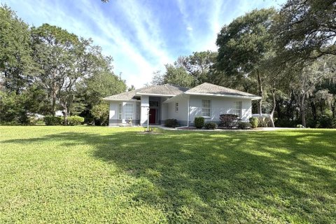 Casa en venta en Dunnellon, Florida, 3 dormitorios, 156.17 m2 № 1900939 - foto 2