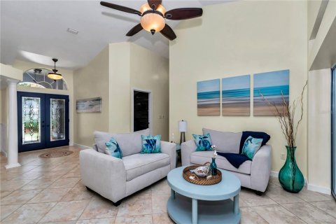 Casa en venta en Ocala, Florida, 4 dormitorios, 220.18 m2 № 1916981 - foto 9