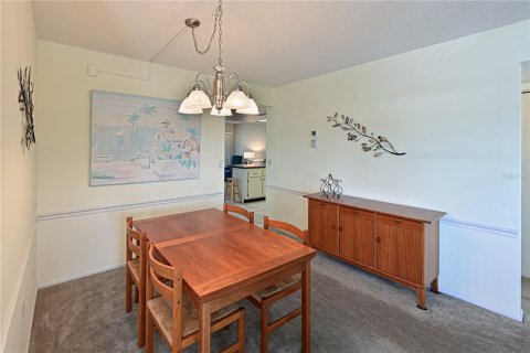Condo in Bradenton, Florida, 2 bedrooms  № 1569405 - photo 10