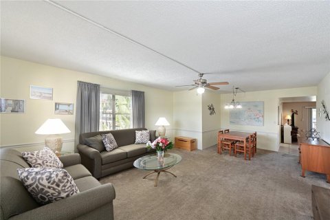 Condo in Bradenton, Florida, 2 bedrooms  № 1569405 - photo 7