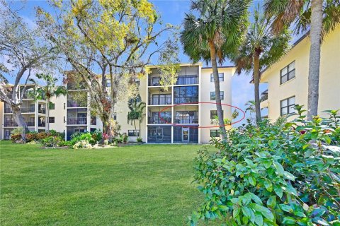 Condo in Bradenton, Florida, 2 bedrooms  № 1569405 - photo 3