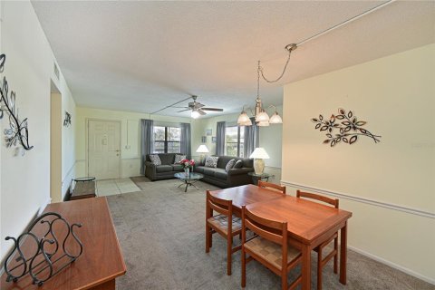 Condo in Bradenton, Florida, 2 bedrooms  № 1569405 - photo 12