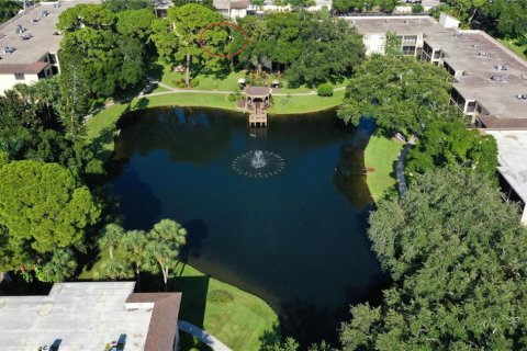Condo in Bradenton, Florida, 2 bedrooms  № 1569405 - photo 1