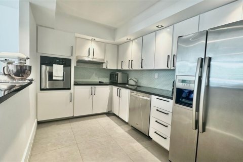 Купить кондоминиум в Санни-Айлс-Бич, Флорида 1 комната, 93.37м2, № 1893264 - фото 4