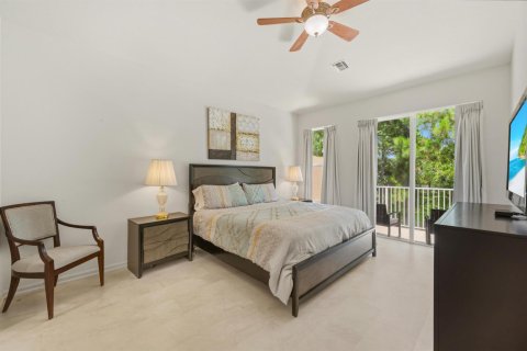 Townhouse in Port St. Lucie, Florida 3 bedrooms, 173.36 sq.m. № 2261147 - photo 4