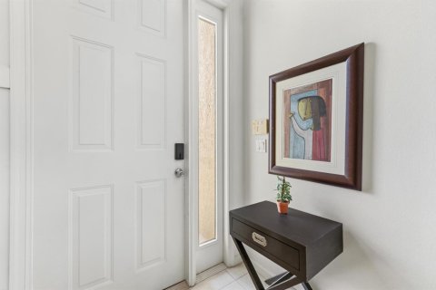 Townhouse in Port St. Lucie, Florida 3 bedrooms, 173.36 sq.m. № 2261147 - photo 10