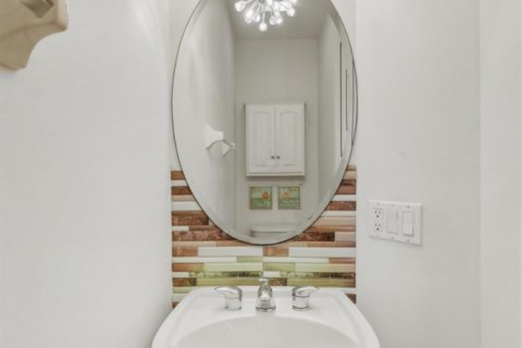 Townhouse in Port St. Lucie, Florida 3 bedrooms, 173.36 sq.m. № 2261147 - photo 22