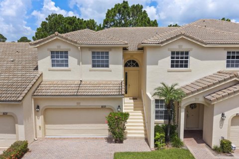 Townhouse in Port St. Lucie, Florida 3 bedrooms, 173.36 sq.m. № 2261147 - photo 7