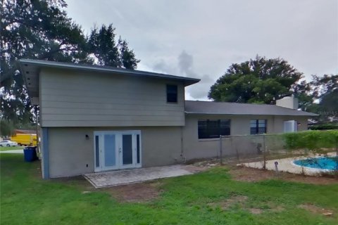 House in Valrico, Florida 4 bedrooms, 209.77 sq.m. № 1910994 - photo 17