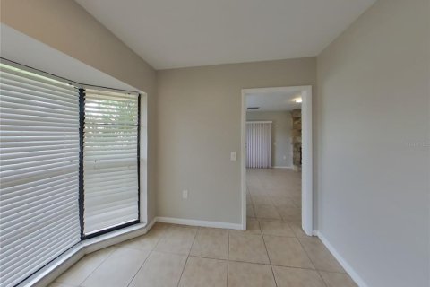 House in Valrico, Florida 4 bedrooms, 209.77 sq.m. № 1910994 - photo 5