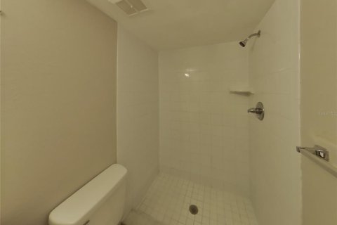 House in Valrico, Florida 4 bedrooms, 209.77 sq.m. № 1910994 - photo 14