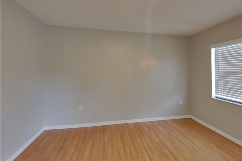 House in Valrico, Florida 4 bedrooms, 209.77 sq.m. № 1910994 - photo 4