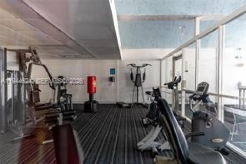 Condominio en venta en Miami, Florida, 1 dormitorio, 76.74 m2 № 2001073 - foto 9