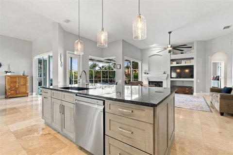 Купить виллу или дом в Тампа, Флорида 9 комнат, 227.24м2, № 2427221 - фото 11