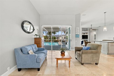 Купить виллу или дом в Тампа, Флорида 9 комнат, 227.24м2, № 2427221 - фото 4