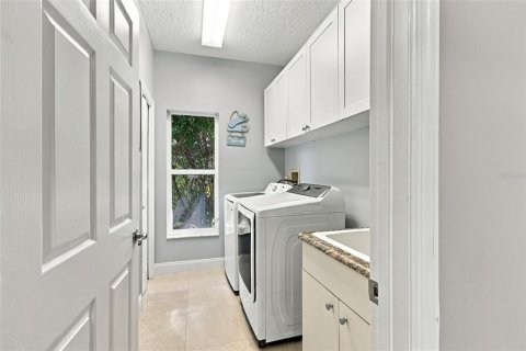Купить виллу или дом в Тампа, Флорида 9 комнат, 227.24м2, № 2427221 - фото 21