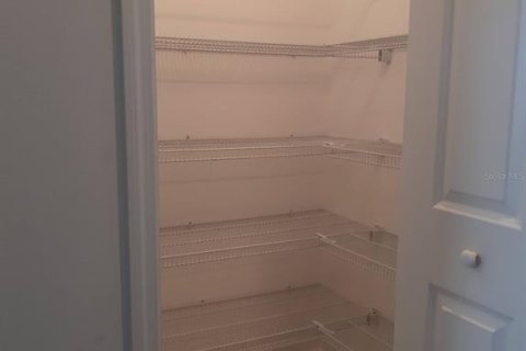 Condo in Davenport, Florida, 3 bedrooms  № 1902728 - photo 11