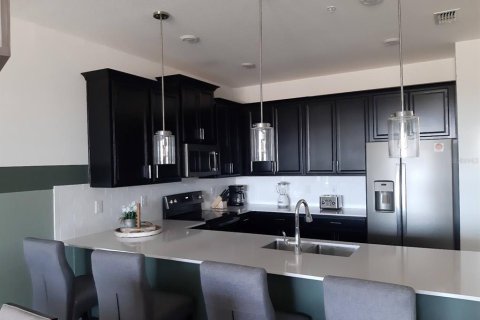 Condo in Davenport, Florida, 3 bedrooms  № 1902728 - photo 2